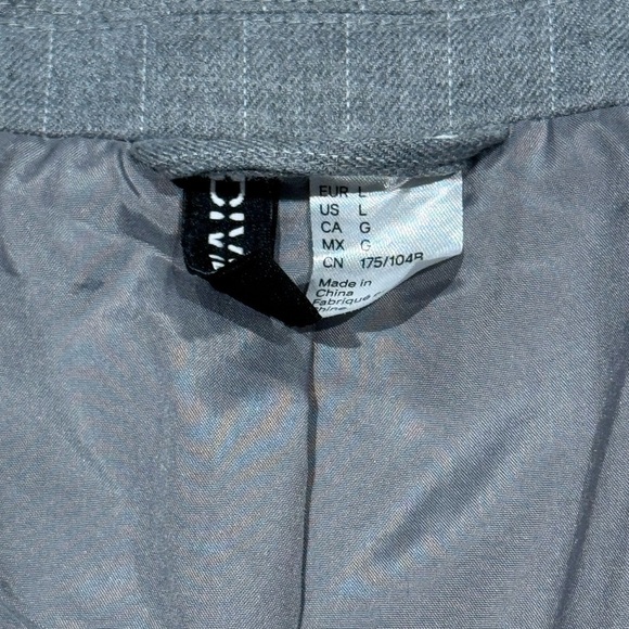 H&M Sz L Blazer Grey Pinstripe Double-Breasted Oversized Classic Capaule Preppy - Picture 3 of 4